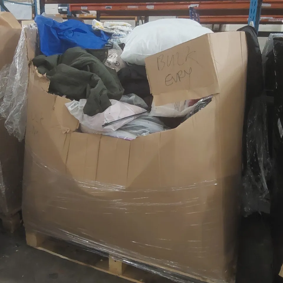 PALLET CONTAINING A VERY LARGE QUANTITY OF ASSORTED CONSUMER PRODUCTS INCLUDING: CLOTHING, PILLOW, RUGBY BALL ECT