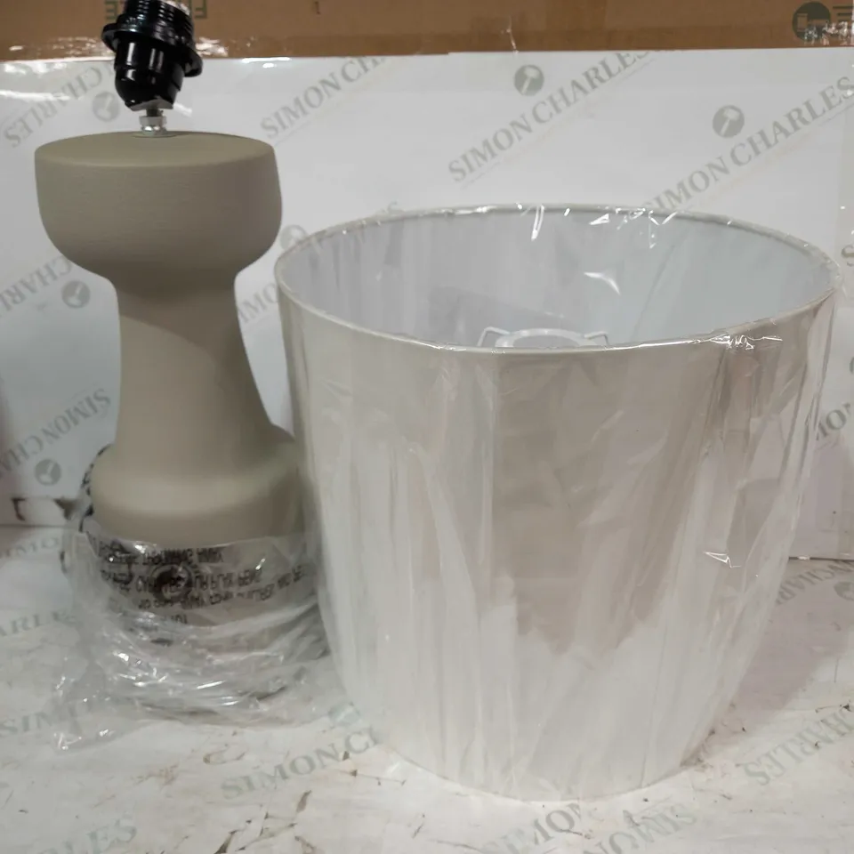 KELLY HOPPEN STATEMENT CERAMIC LARGE TABLE LAMP