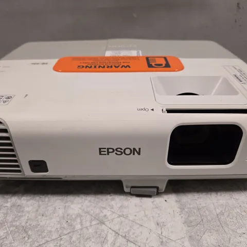 EPSON EB-93E LCD PROJECTOR