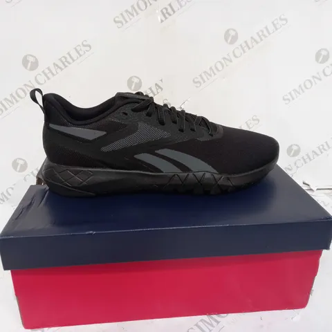 BOXED REEBOK BLACK FLEXAGON FORCE 4 - UK SIZE 8