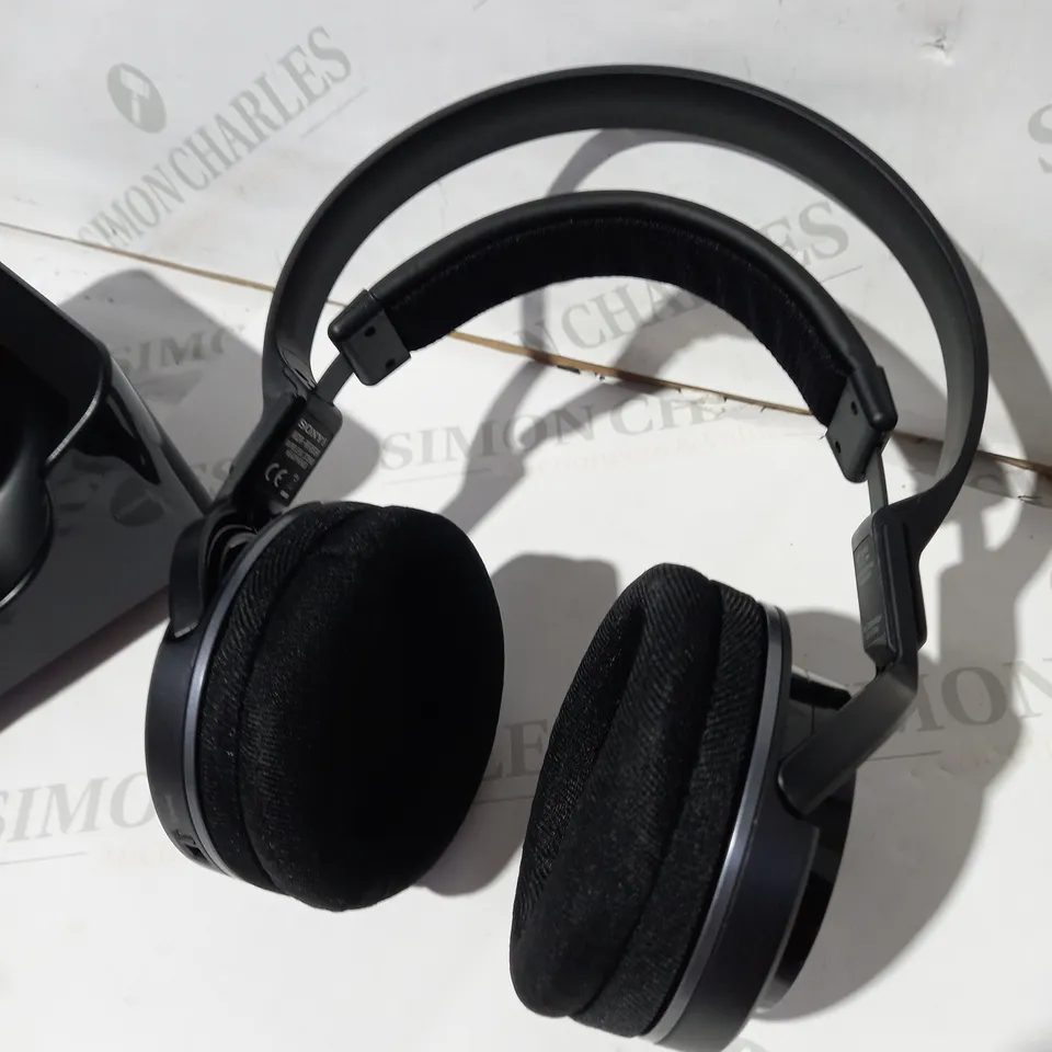 SONY WIRELESS STEREO HEDPHONE SYSTEM MDR-RF855RK