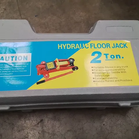 BOXED 2 TON HYDRAULIC FLOOR JACK