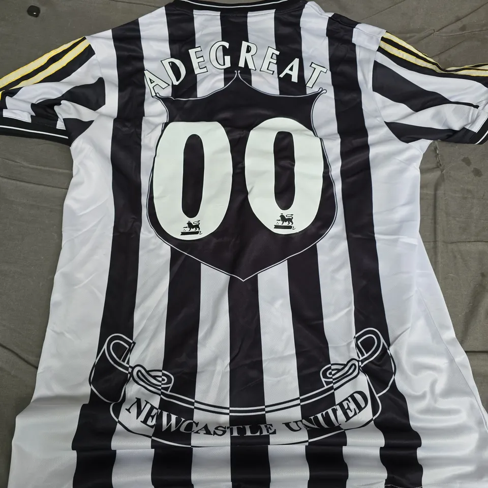 ADIDAS CLASSIC NEWCASTLE UNITED FOOTBALL SHIRT – BLACK & WHITE STRIPES – NUMBER 00 (ADEGREAT)
