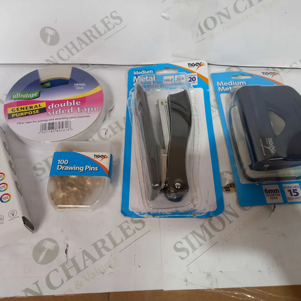 BOX OF APPROX 30 ASSORTED ITEMS TO INCLUDE - DOUBLE SIDED TAPE, R7S LED LAMP, METAL STAPLER ETC