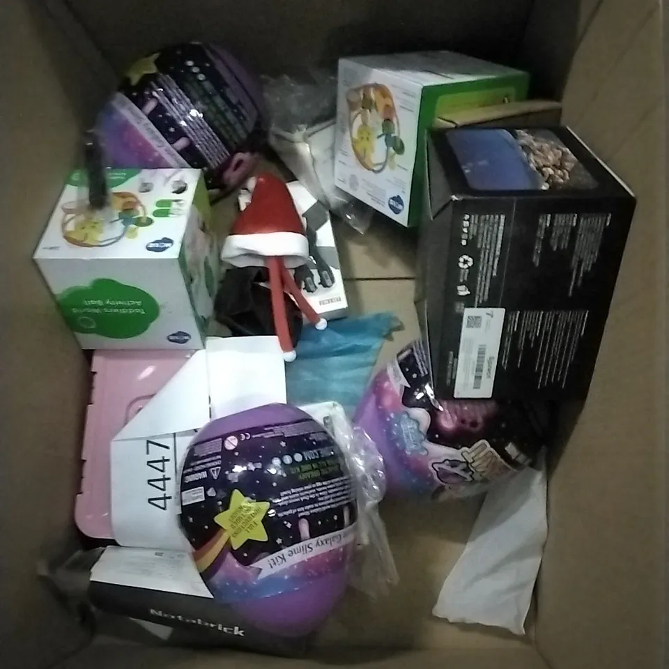 PALLET OF ASSORTED ITEMS INCLUDING CHESS & CHECKERS SET, TODDLERS WORLD ACTIVITY BALL, GOPRO 6" DOME PORT, INFLATABLE POOL, ICE CREAM SLIME KIT, KNIFE BAG
