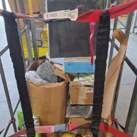 CAGE OF APPROXIMATELY 10 ASSORTED ITEMS INCLUDING RECTANGULAR PADDLING POOL , SWIM STIM FISH PELLETS AND TINY BREAK CHAIR PAD 