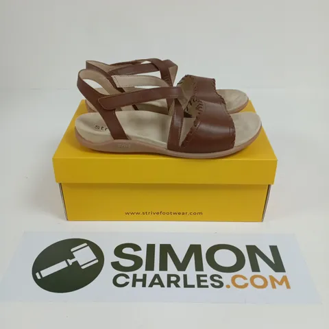 BOXED PAIR OF STRIVE CORAL LADIES TAN LEATHER SANDALS - UK 7