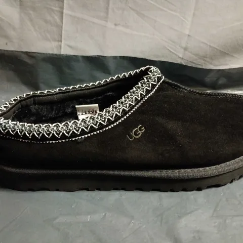 UGG BLACK SUEDE SLIPPERS WITH SHEARLING LINING - UK SIZE 12