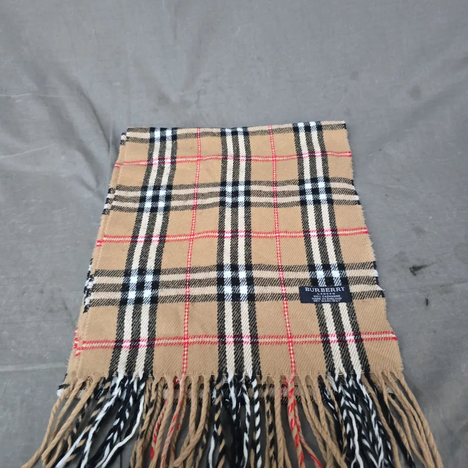BURBERRY CHECK SCARF – CAMEL/BEIGE WITH FRINGE