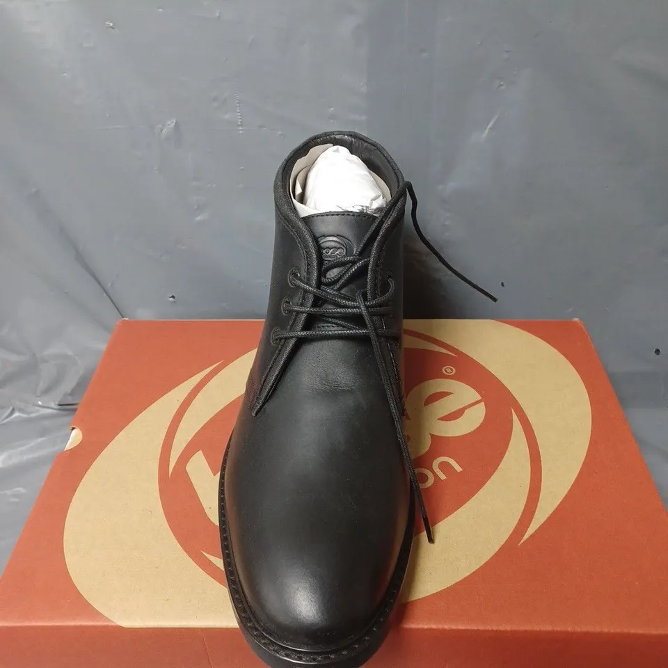 BOXED PAIR OF BASE LONDON BARTLETT PULL UP SHOES - UK SIZE 9