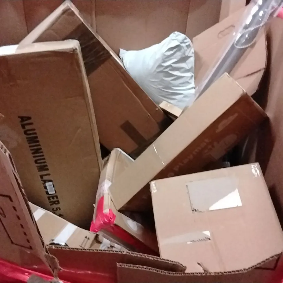 PALLET OF ASSORTED HOUSEHOLD GOODS AND PRODUCTS TO INCLUDE;PLAYMAT,FAN,LADDERS