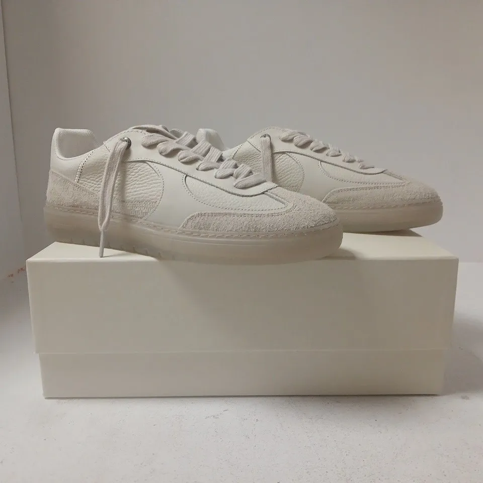 BOXED PAIR OF REPRESENT TRAINERS IN VINTAGE WHITE SIZE UK 7