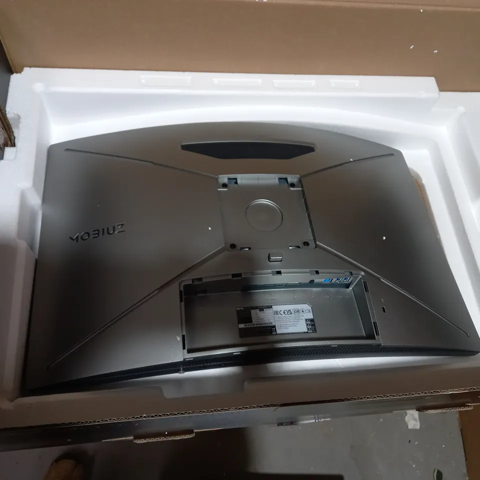 BENQ MOBIUZ MONITOR