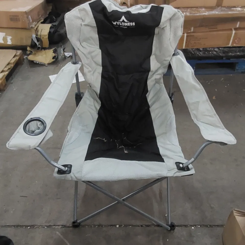 SET OF 4 FOLDING CAMPING CHAIRS WITH CARRY BAGS 