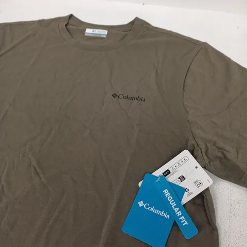 COLUMBIA MEN'S OLIVE REGULAR FIT T-SHIRT - SIZE M 