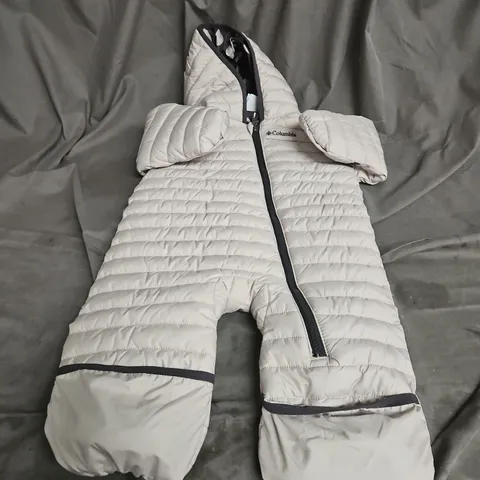 COLUMBIA INFANT POWDER LITE 2 REVERSIBLE SUIT IN BEIGE MULTI SIZE 6-12MONTHS