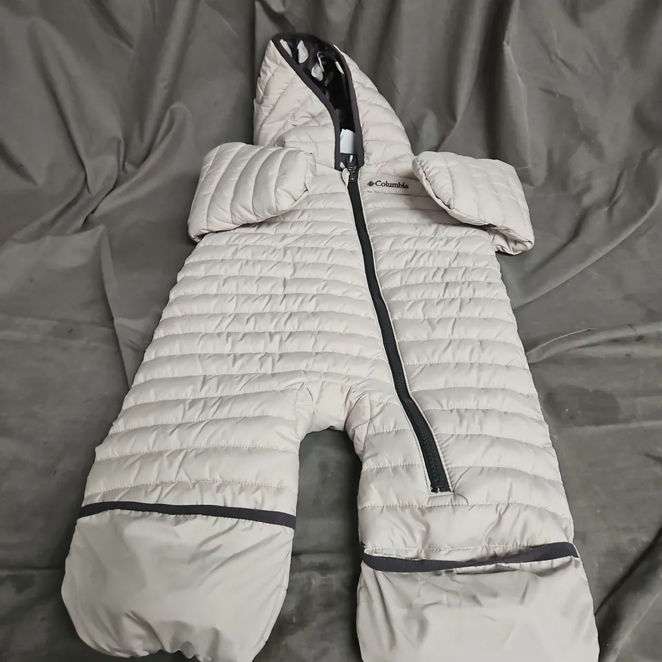 COLUMBIA INFANT POWDER LITE 2 REVERSIBLE SUIT IN BEIGE MULTI SIZE 6-12MONTHS