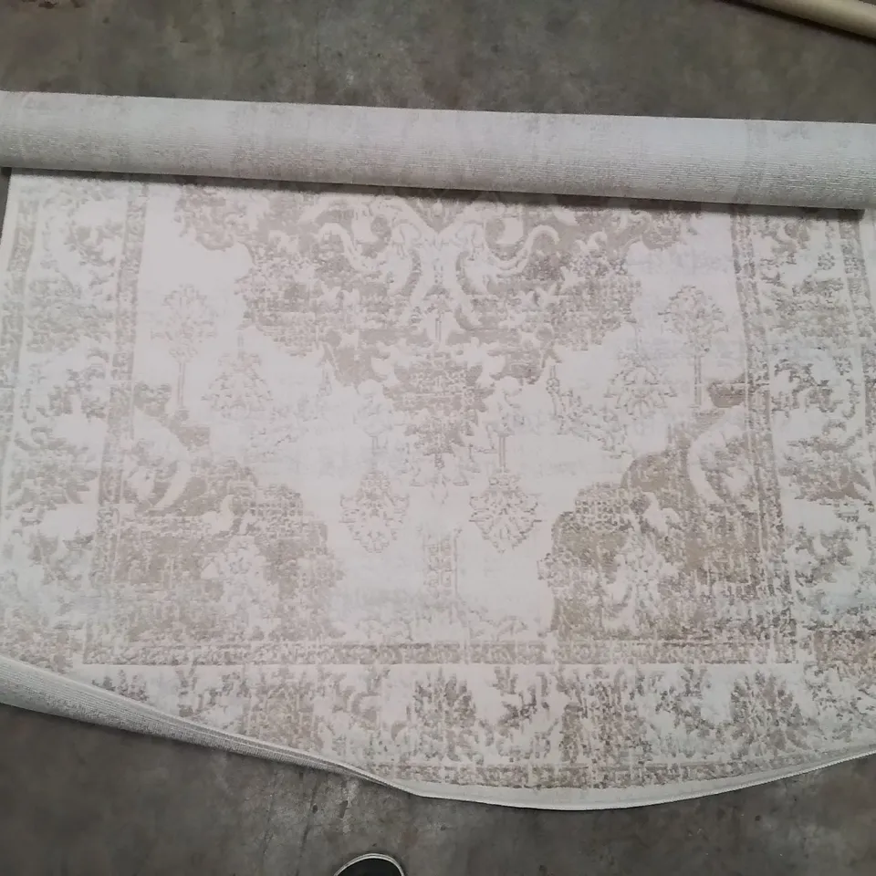 ABSTRACT AREA RUG 170X120CM