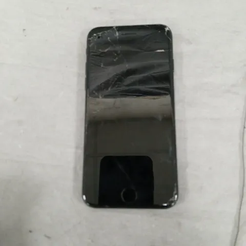 APPLE IPHONE 7 VODAFONE BLACK 32GB – UNLOCKED. PHONE DOES NOT POWER ON