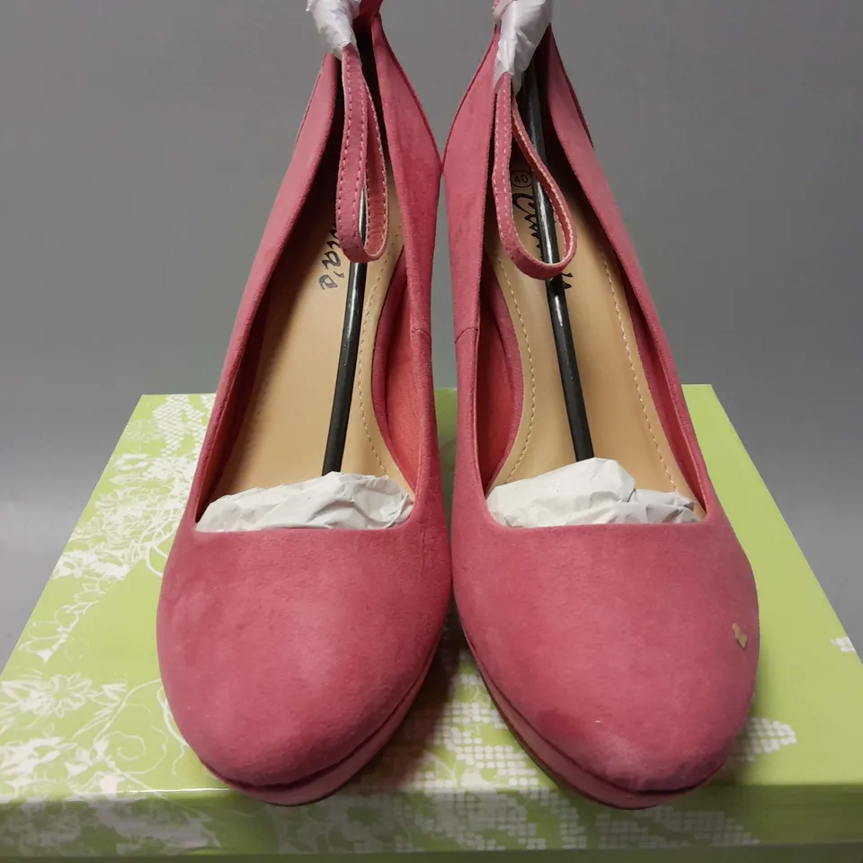 12 BOXED CLARAS RAISED HEEL SHOES IN VARIOUS COLOURS AND SIZES
