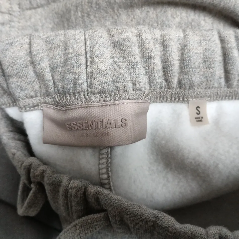 ESSENTIALS GREY SWEATPANTS – SIZE S UK SMALL