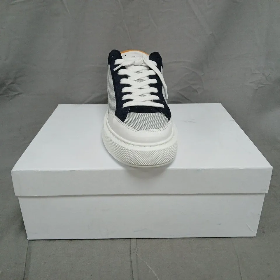 BOXED PAIR OF CLEENS LUXOR TRAINERS IN NAVY/WHITE SIZE UK 8.5
