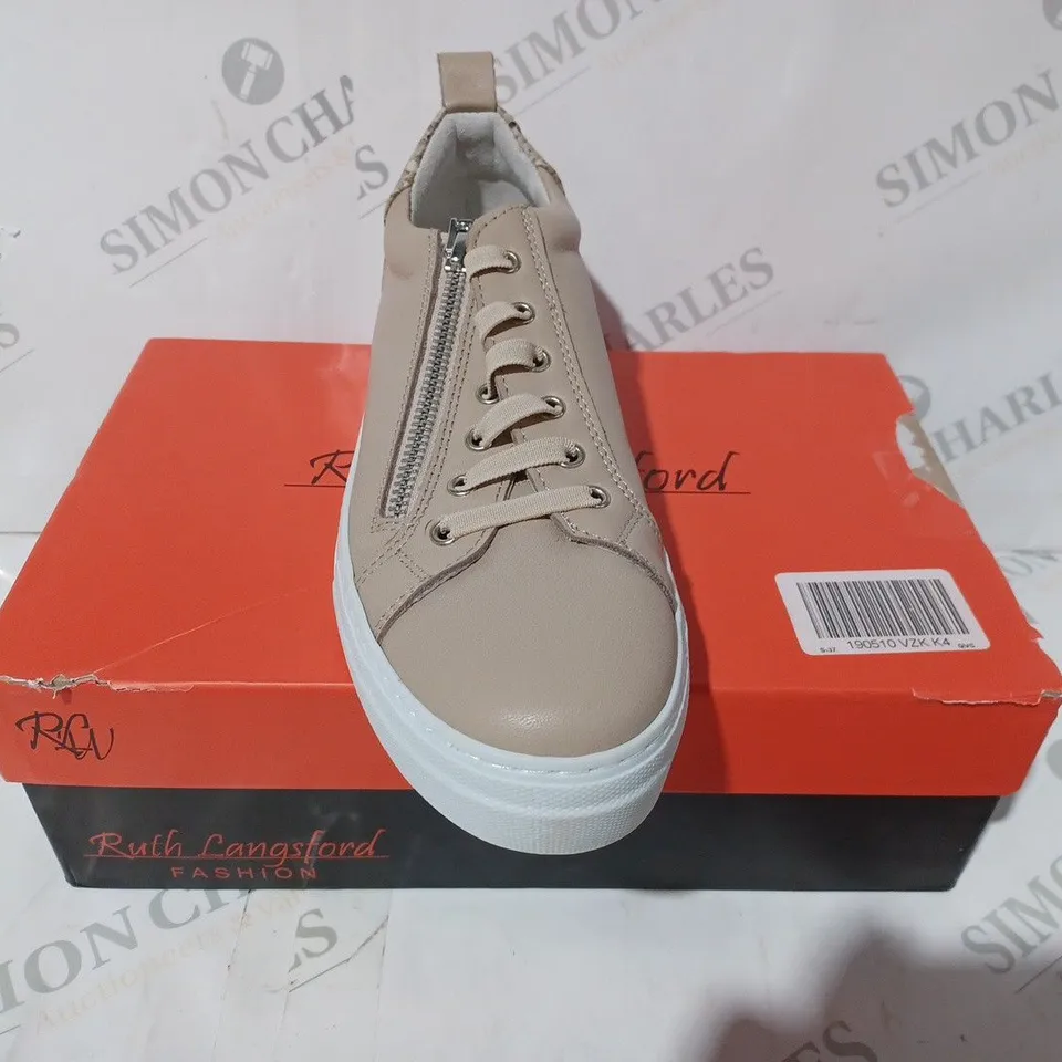 BOXED PAIR OF RUTH LANGSFORD ZIP DETAIL BEIGE LEATHER TRAINERS - SIZE 4