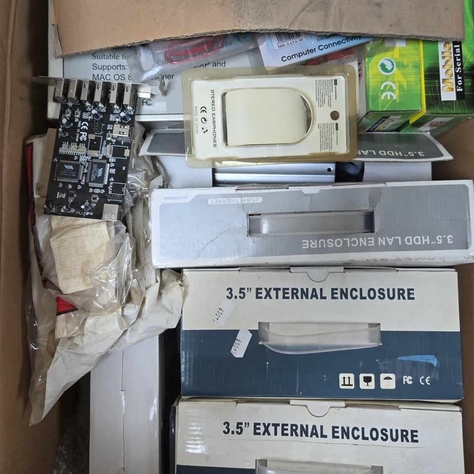 APPROXIMATELY 20 ASSORTED ELECTRICAL PRODUCTS TO INCLUDE ENCLOSURES, SATA ADAPTERS ETC - COLLECTION ONLY 