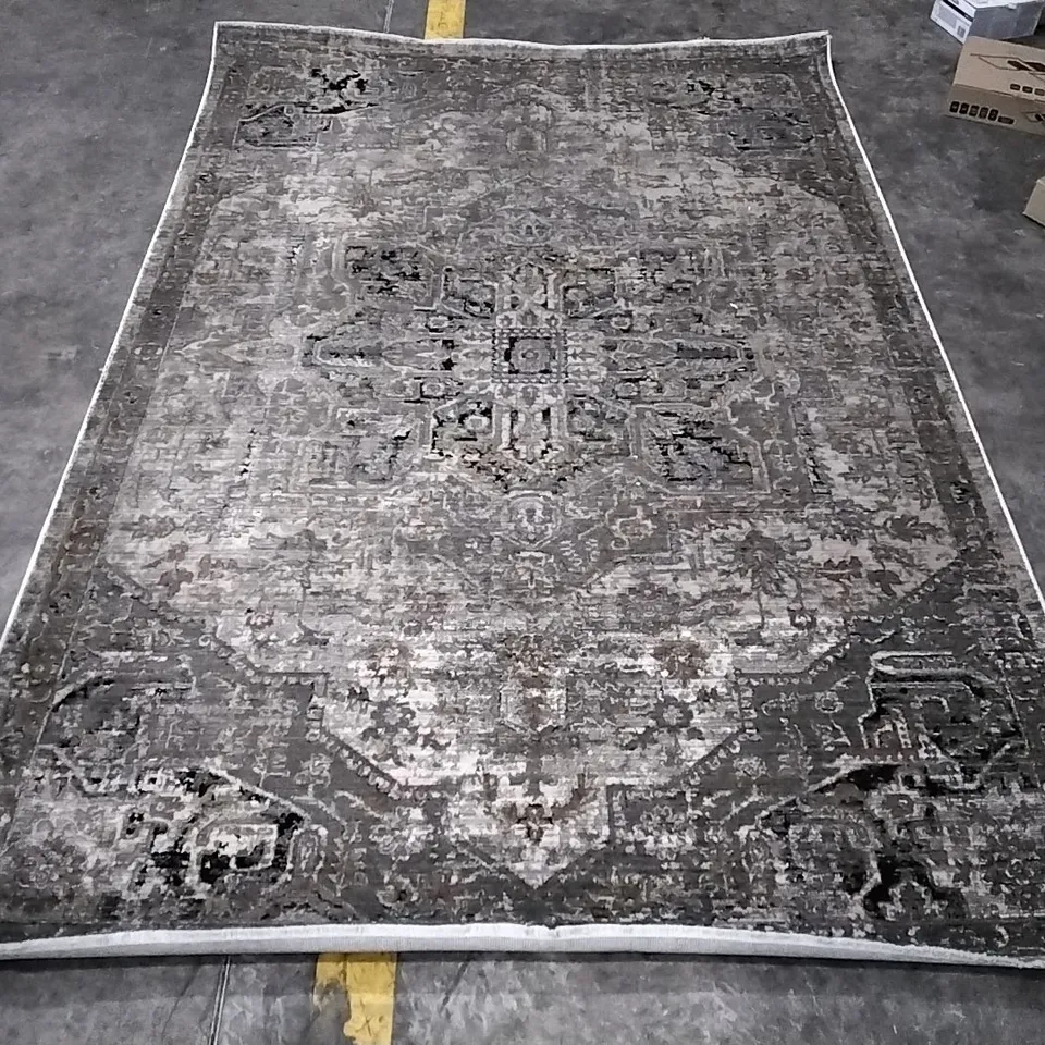 BIEGAL ORIENTAL GREY/BEIGE/BLACK AREA RUG APPROXIMATELY 160X240CM