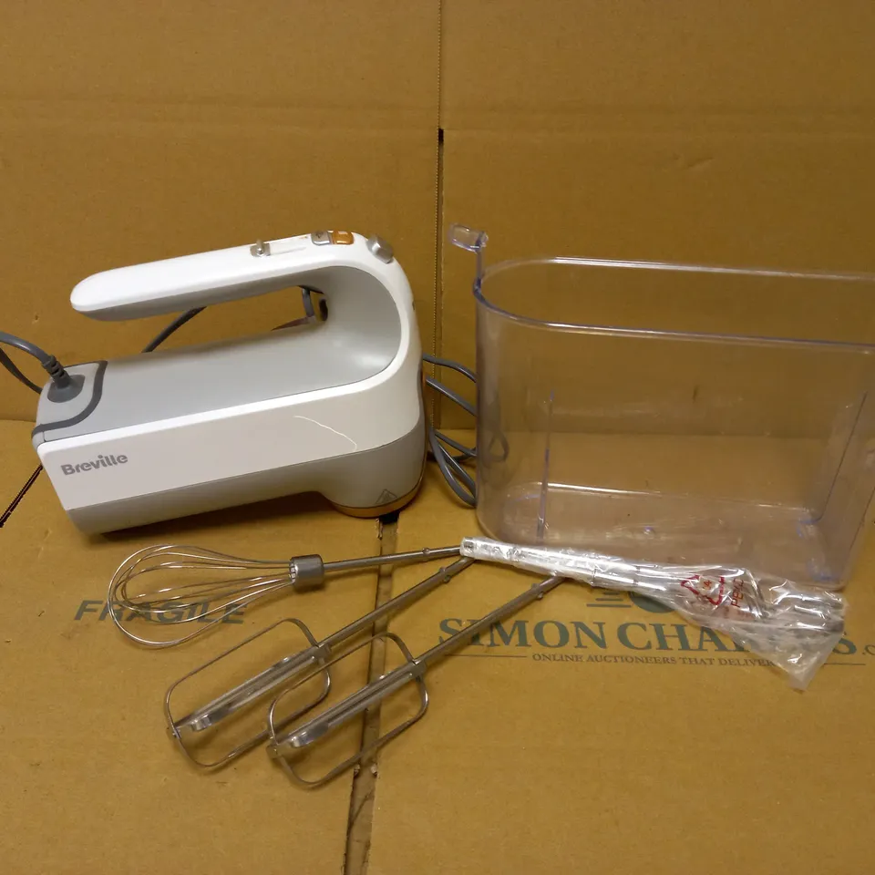 BREVILLE VFM021 HEATSOFT HAND MIXER 
