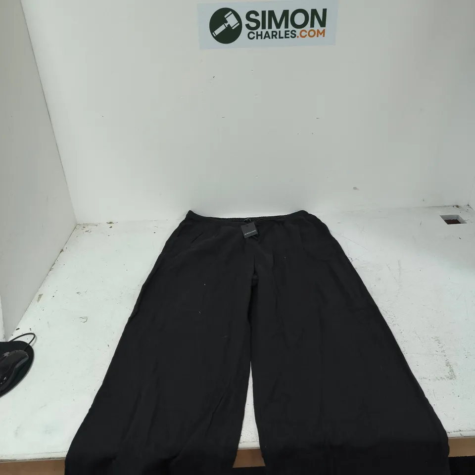 JD WILLIAMS BLACK PULL-ON TROUSERS - UK 12