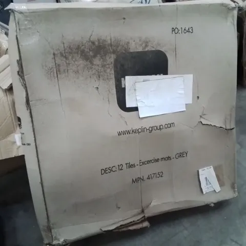 BOX CONTAINING 12 EXERCISE MAT TILES 