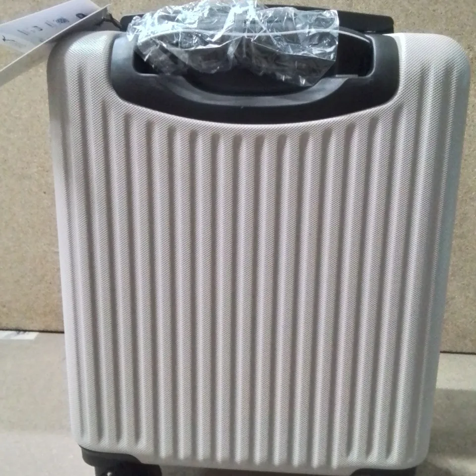 LUGG VACAY CABIN BAG 