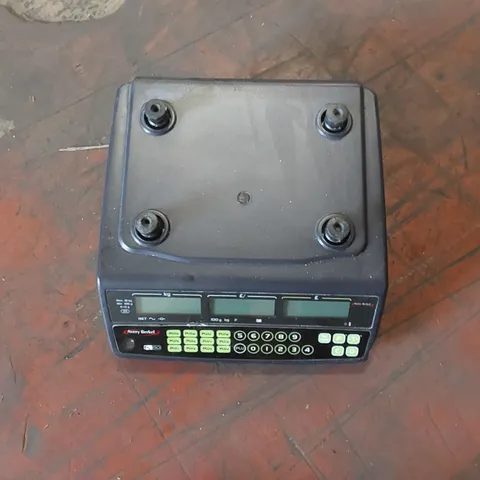 AVERY BERKEL DIGITAL SCALE