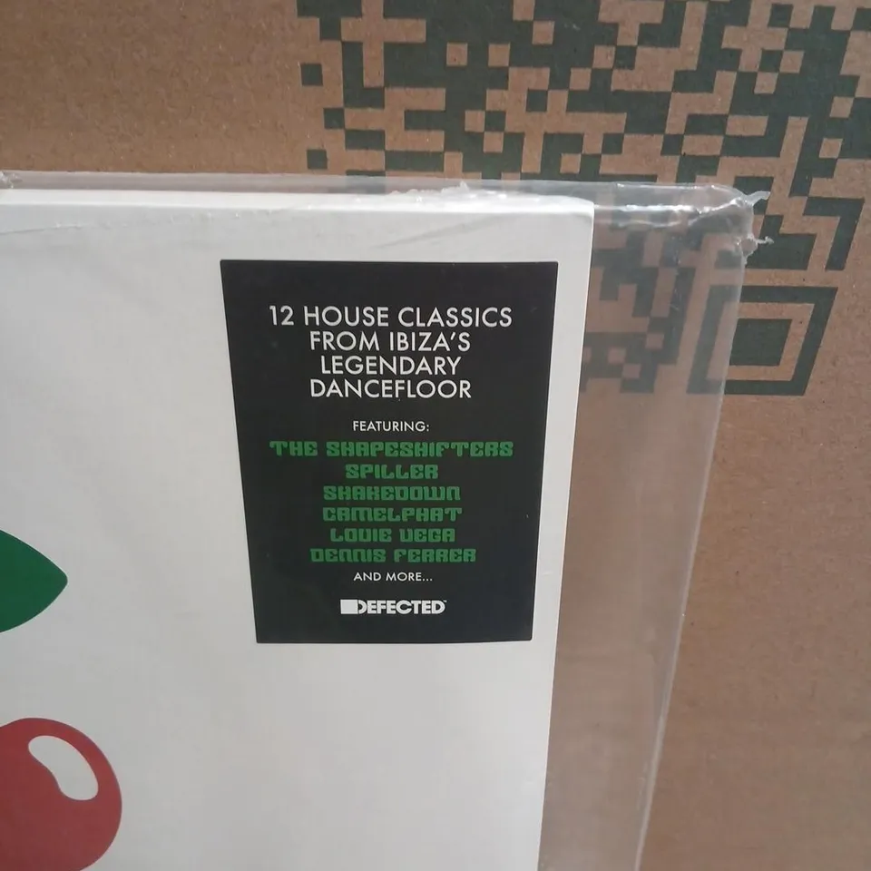PACHA HOUSE CLASSICS BOX SET - 12 IBIZA DANCEFLOOR CLASSICS (DEFECTED)