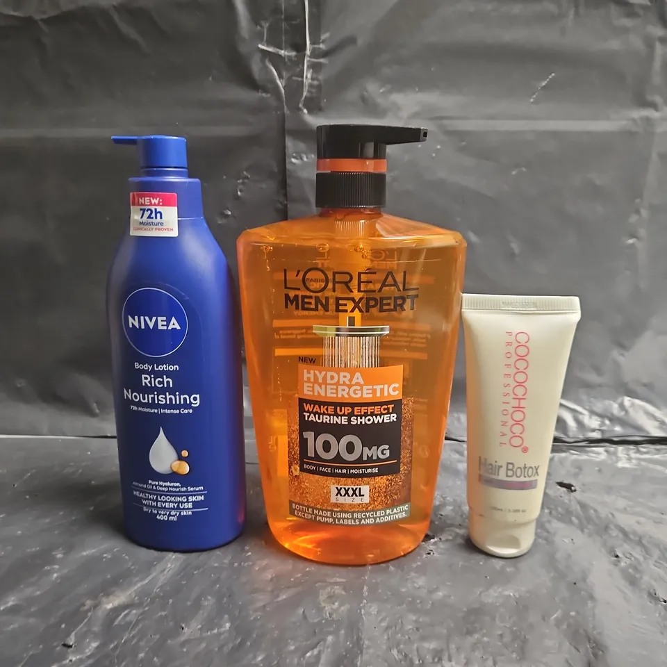 APPROXIMATELY 10 ASSORTED COSMETIC ITEMS TO INCLUDE COCOCHOCO, L'ORÉAL, NIVEA, ETC