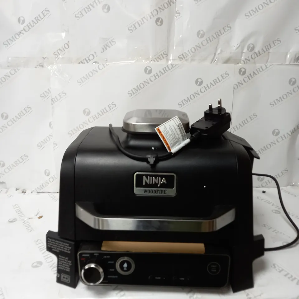 NINJA WOODFIRE ELECTRIC BBQ GRILL & SMOKER OG701UKQ
