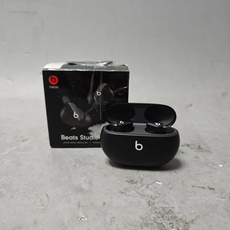 BOXED BEATS STUDIO BUDS IN BLACK