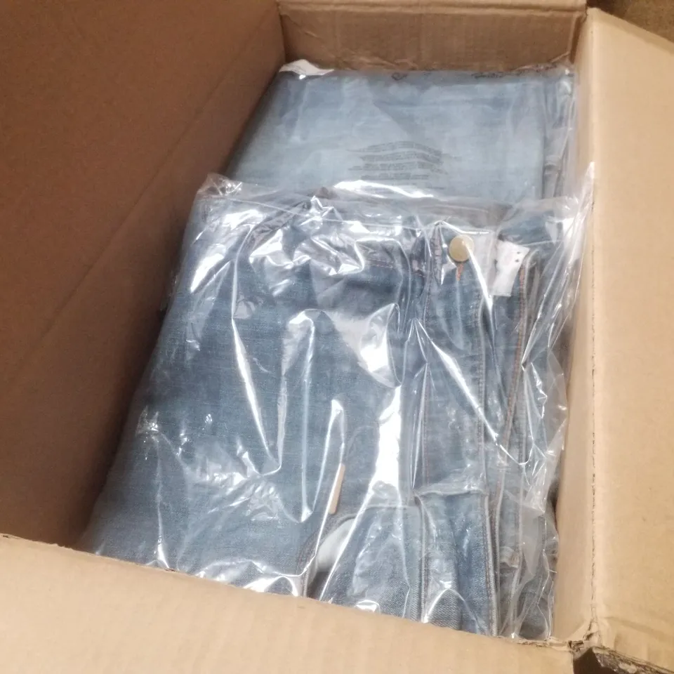BOX CONTAINING APPROXIMATELY 12 BRAND NEW JULIPA DENIM BLUE SLIM FIT JEANS - SIZE 30