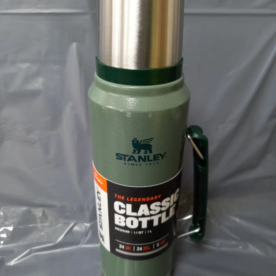 STANLEY THE LEGENDARY CLASSIC BOTTLE (1L)
