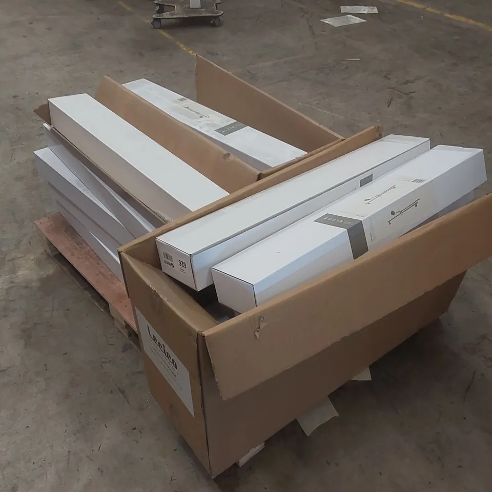 PALLET CONTAINING A VERY LARGE QUANTITY OF BRAND NEW LECICO DELUXE SLIDE RAIL KITS