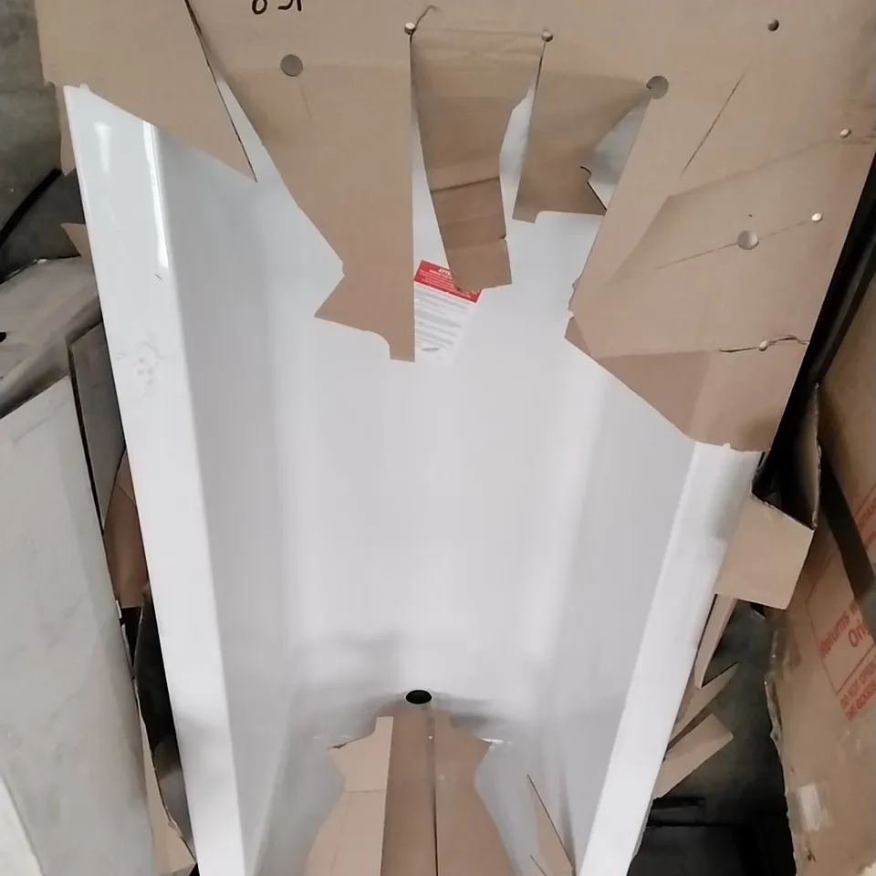 RECTANGULAR WHITE RESIN BATH