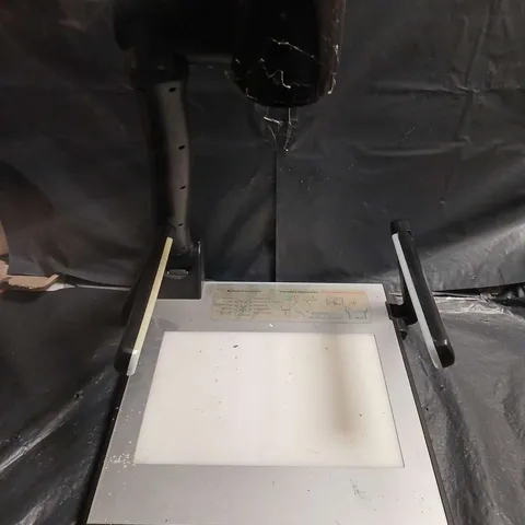GENEE VISION 8100 DIGITAL VISUALISER