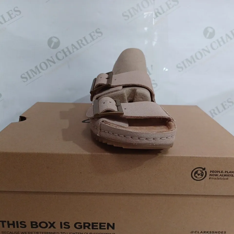 CLARKS BROOKLEIGH SUN LIGHT SAND SUEDE SANDAL - UK 4