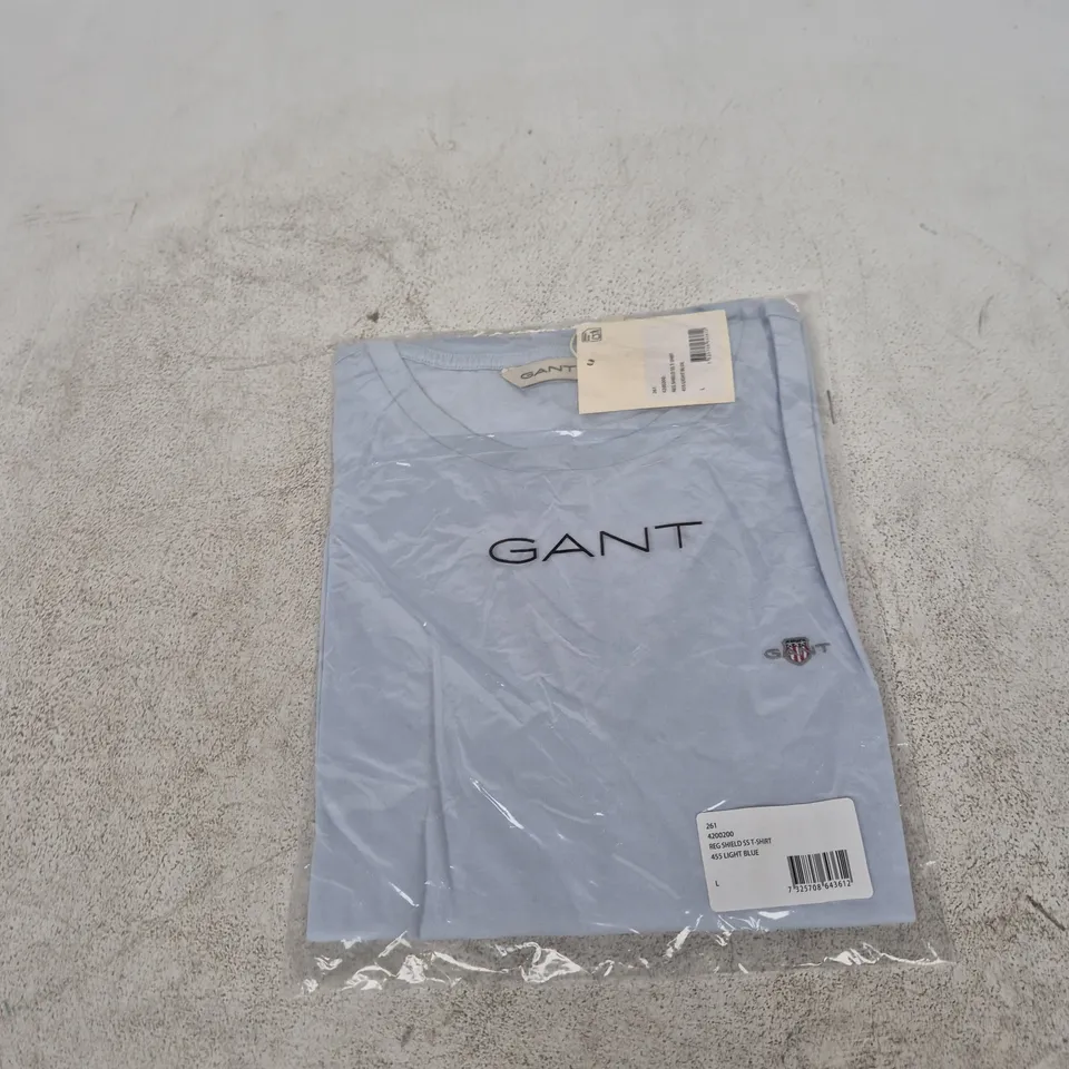 GANT REG SHIELD SS T-SHIRT – LIGHT BLUE, UK SIZE L