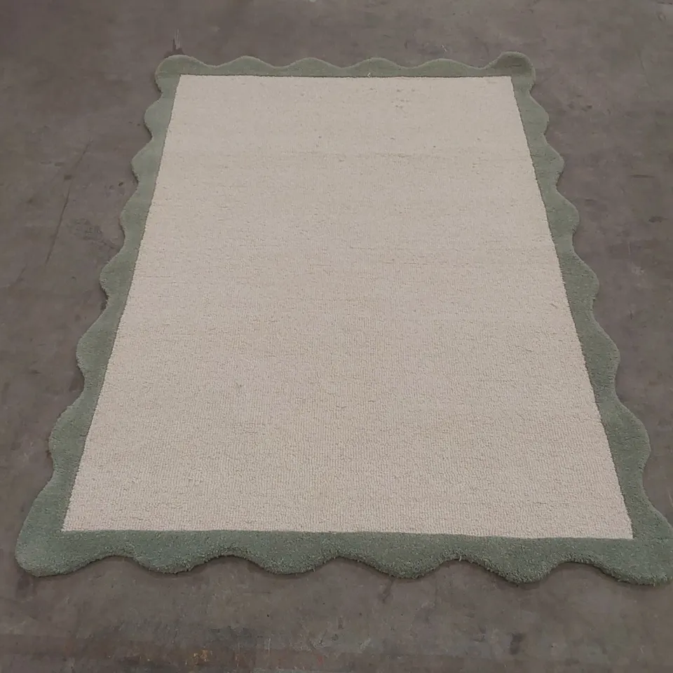 QUALITY DESIGNER AREA RUG - APPROXIMATELY 170 x 120cm