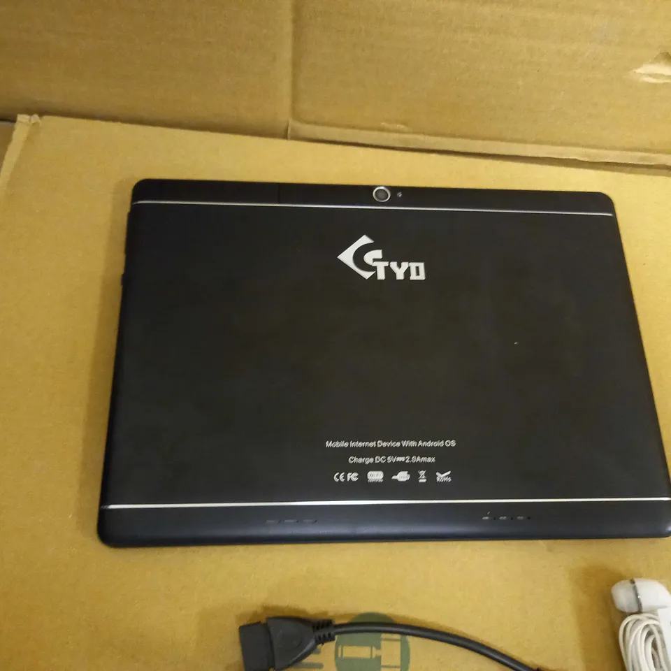 TYD BLACK TABLET WITH CHARGER AND WIRED EARBUDS 
