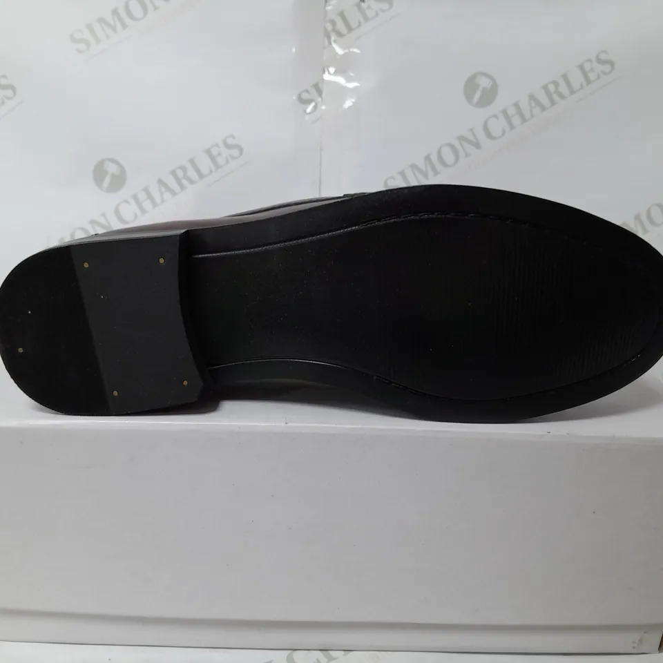 FIND MENS SMART LEATHER SHOES IN DARK BURGUNDY SIZE 9