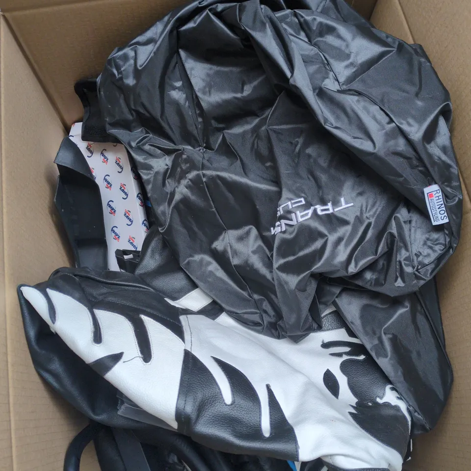 BOX OF APPROXIMATELY 15 ASSORTED AUTO/RELATED ITEMS TO INCLUDE MANN FILTER, TIRE INFLATOR, BRAKE CALIPER COVER ETC