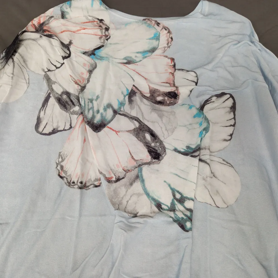 PHASE EIGHT BUTTERFLY JUMPER IN LIGHT BLUE SIZE XL